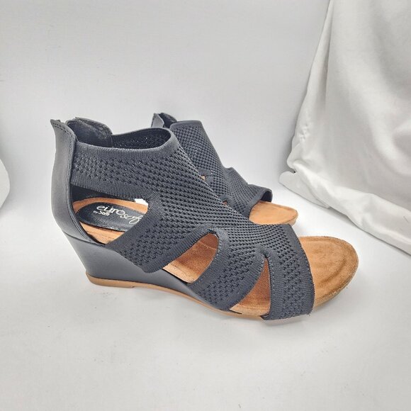 Eurosoft Sancia Black Wedge Sandals With Back Zipper Size 7.5 Textured Open Toe - Picture 1 of 8